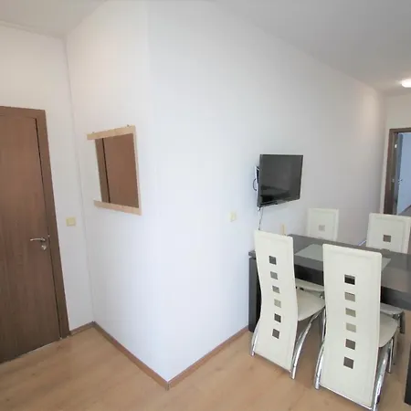 شقة Cozy 10 Min Sea - 20 Min Old Nessebar ساني بيتش